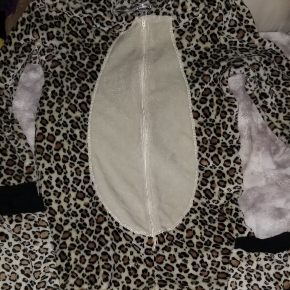 Leopard zip up 1zy .size large - Picture 5 of 6